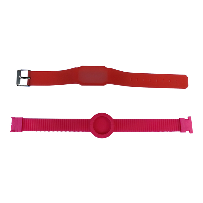 The silicone strap